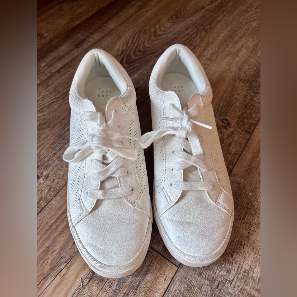 Women’s A New Day Size 10 White Sneakers
